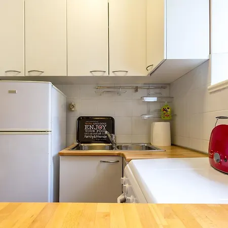Of Solitude Apartment