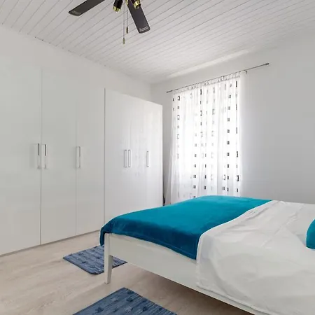 Of Solitude Apartment