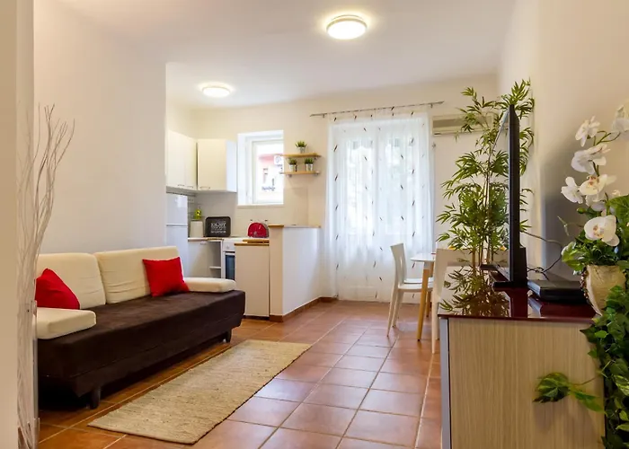 Of Solitude 아파트 *